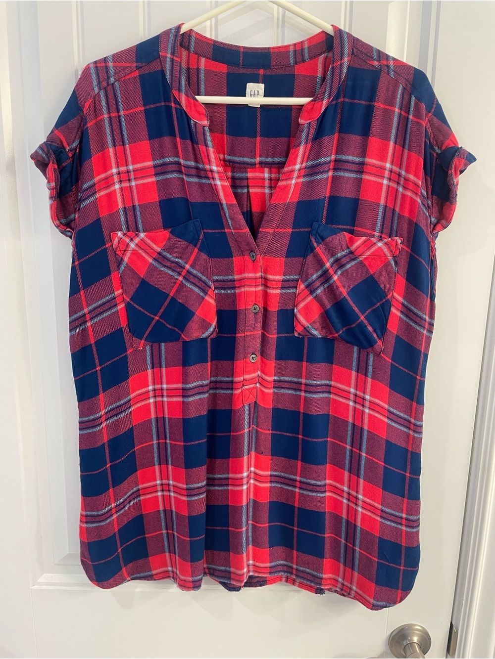 Women’s GAP blouse